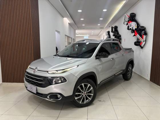 FIAT TORO 2.0 16V TURBO DIESEL VOLCANO 4WD AT9